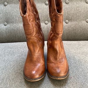 Cowboy boots size 7